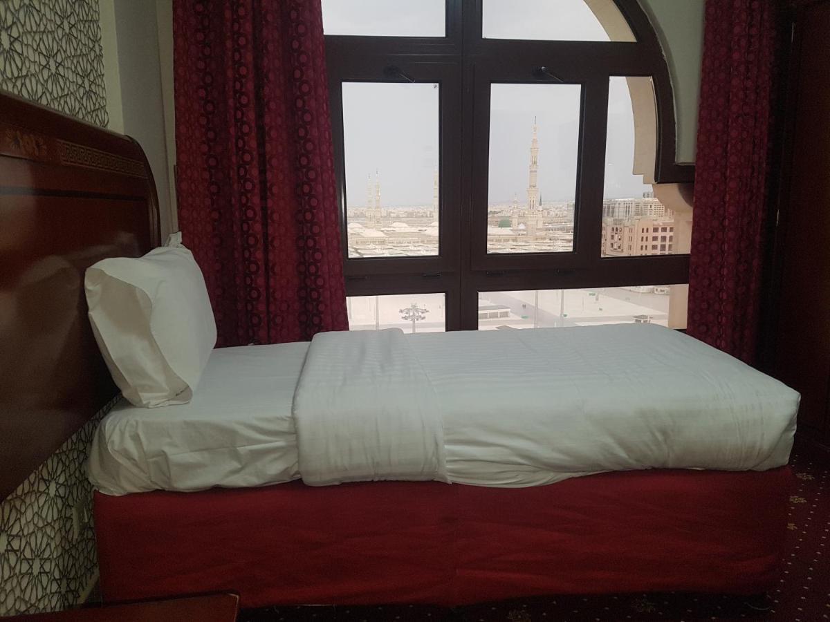 Karam Taibah Almasi Hotell Medina Exteriör bild