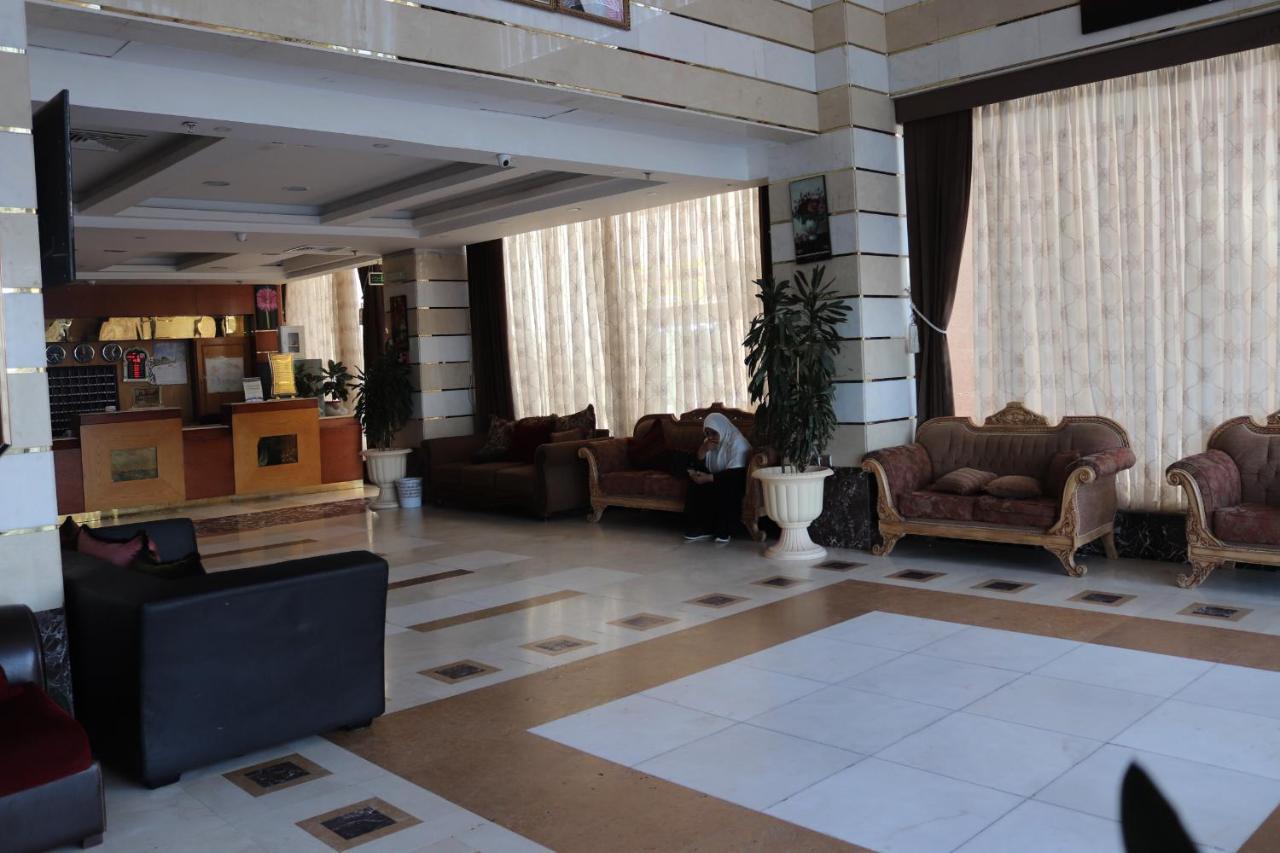 Karam Taibah Almasi Hotell Medina Exteriör bild