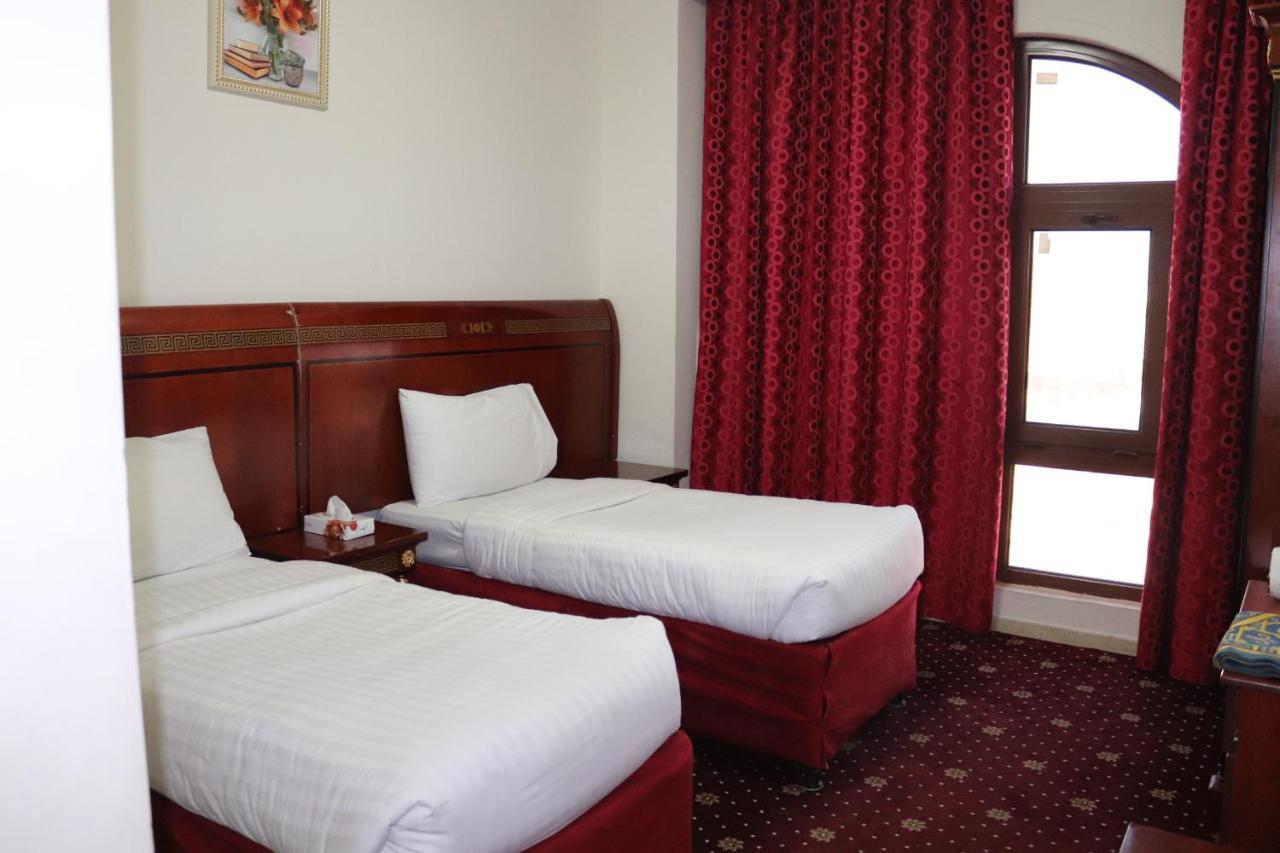 Karam Taibah Almasi Hotell Medina Exteriör bild